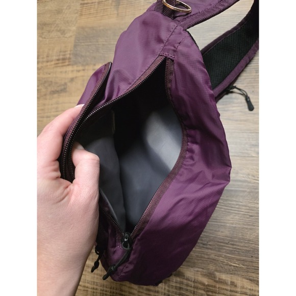 Eddie Bauer Maroon Slingback Backpack - Picture 4 of 4